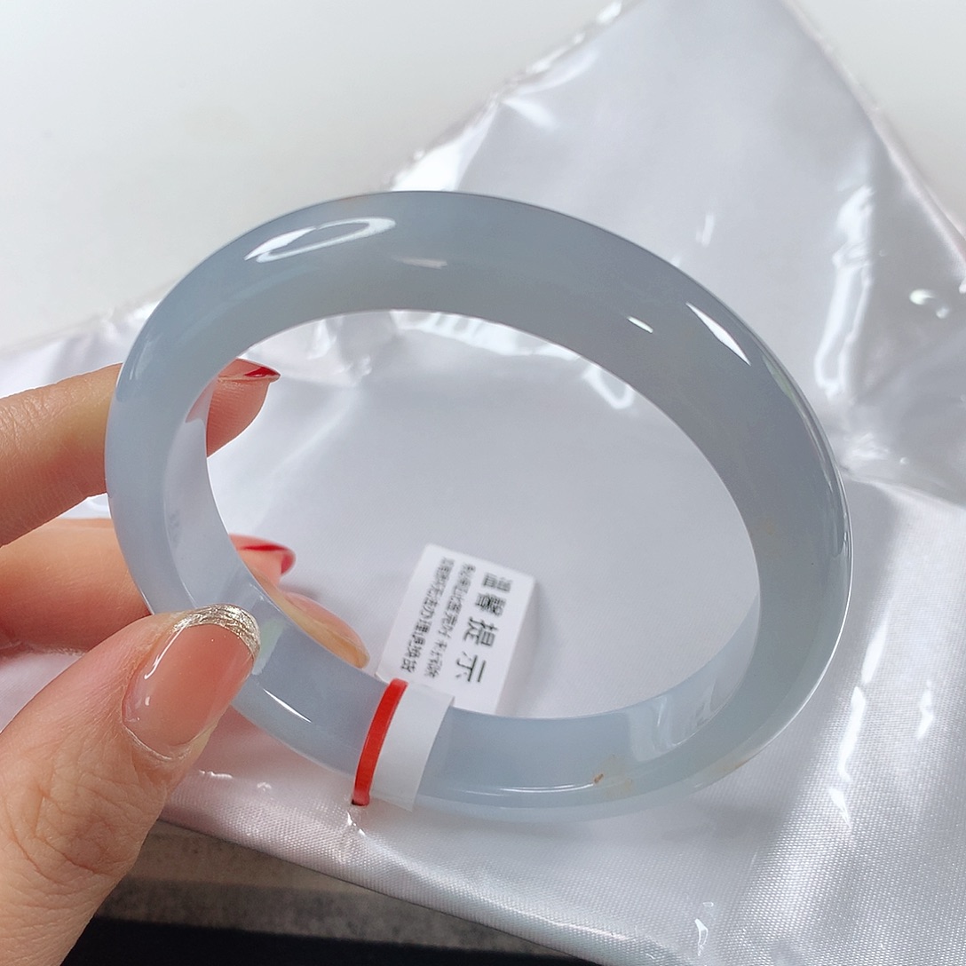 翡翠手镯未镶嵌 正圈①⑤①