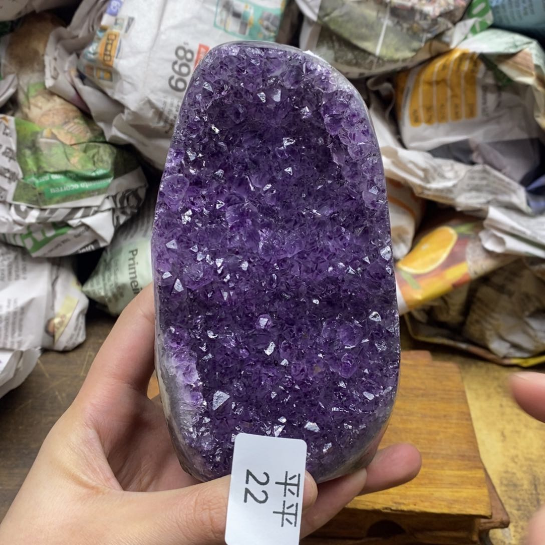 紫晶乌拉圭未镶嵌