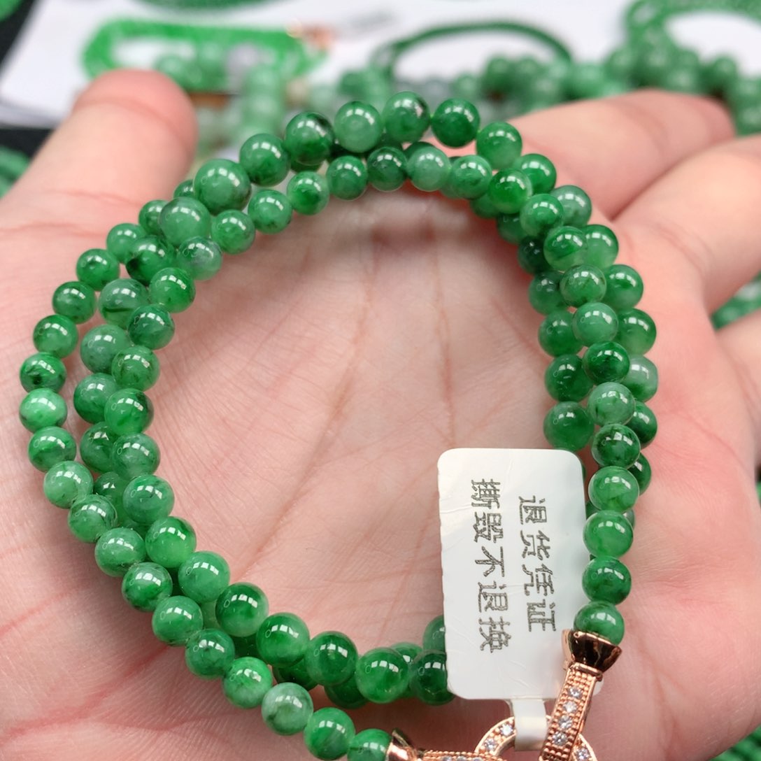 翡翠手链未镶嵌翡翠
