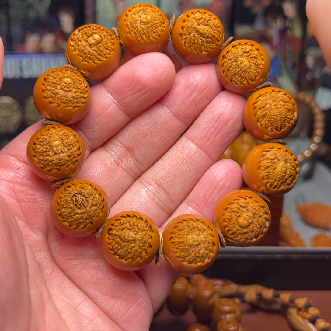 橄榄核吊坠给客户