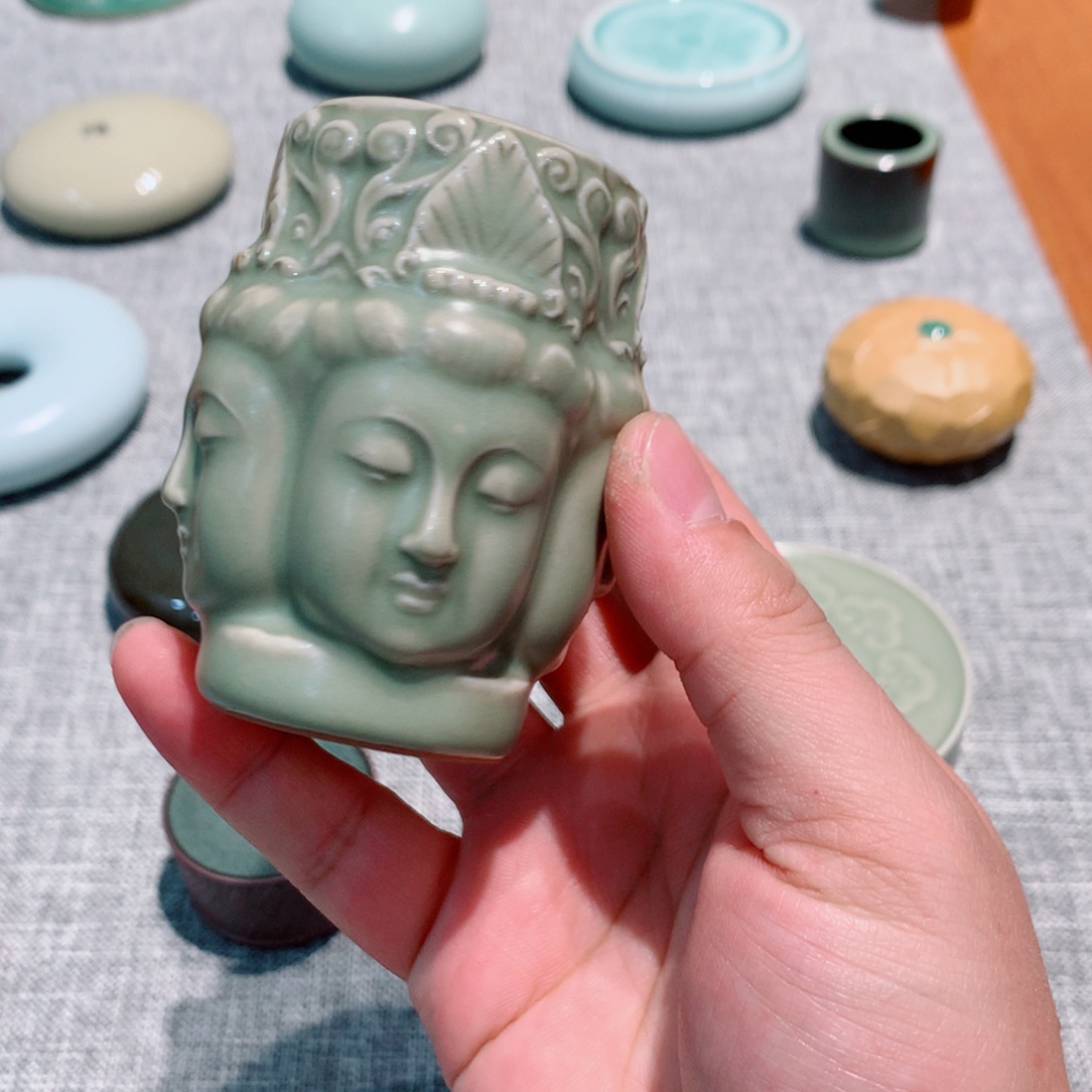 加***卫龙泉青瓷茶具盖置