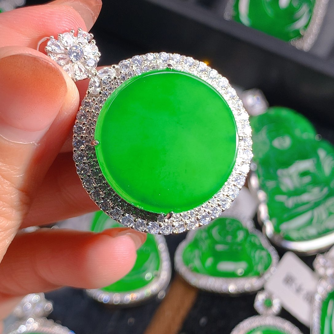 翡翠吊坠(不含链)未镶嵌