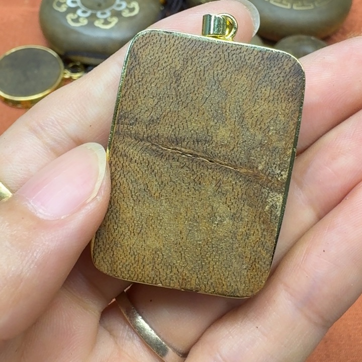 大叶紫檀（黑酸枝木类）