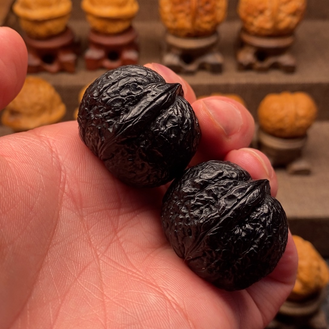 文玩核桃把件西****·铁核桃