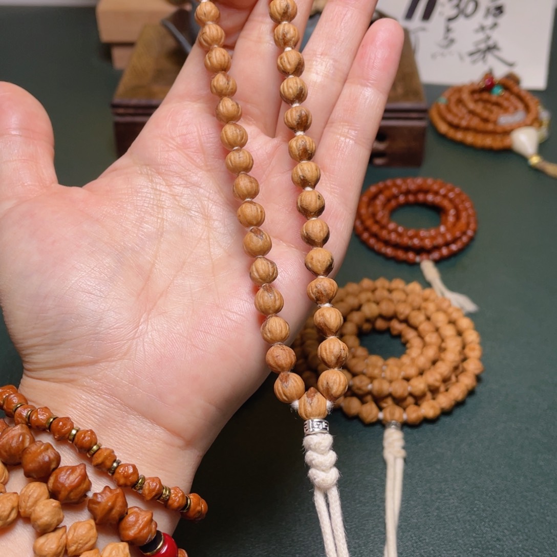 吊坠柏香籽/百香籽福利红牙莲花手持