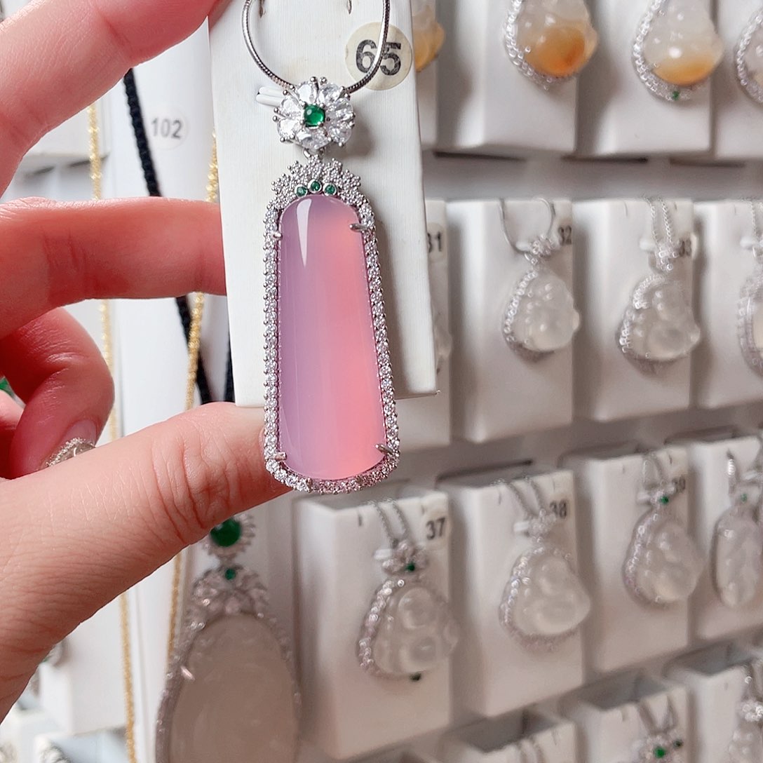 玛瑙/玉髓吊坠(赠链)未镶嵌