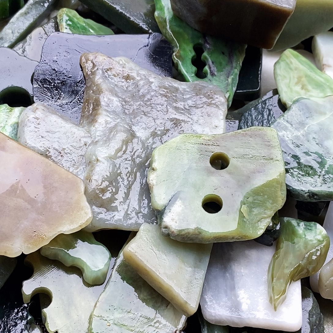 和田玉未镶嵌珠宝半成品