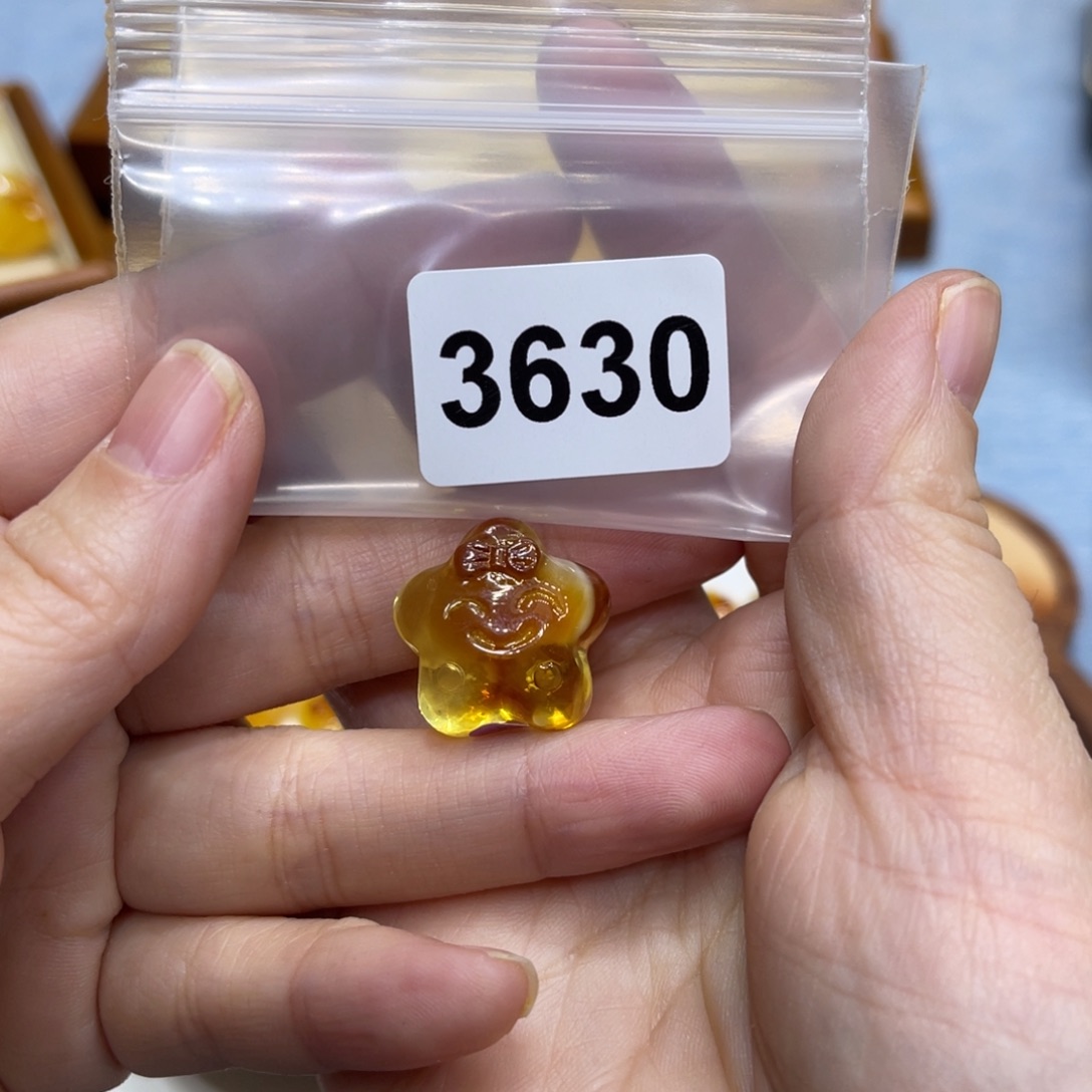 琥珀珠宝奇石未镶嵌小*