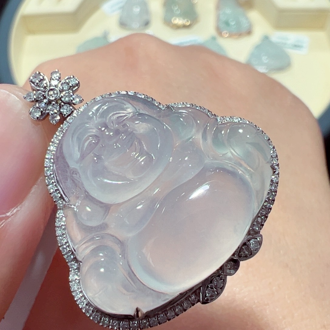 翡翠颈饰18K金镶嵌吊坠