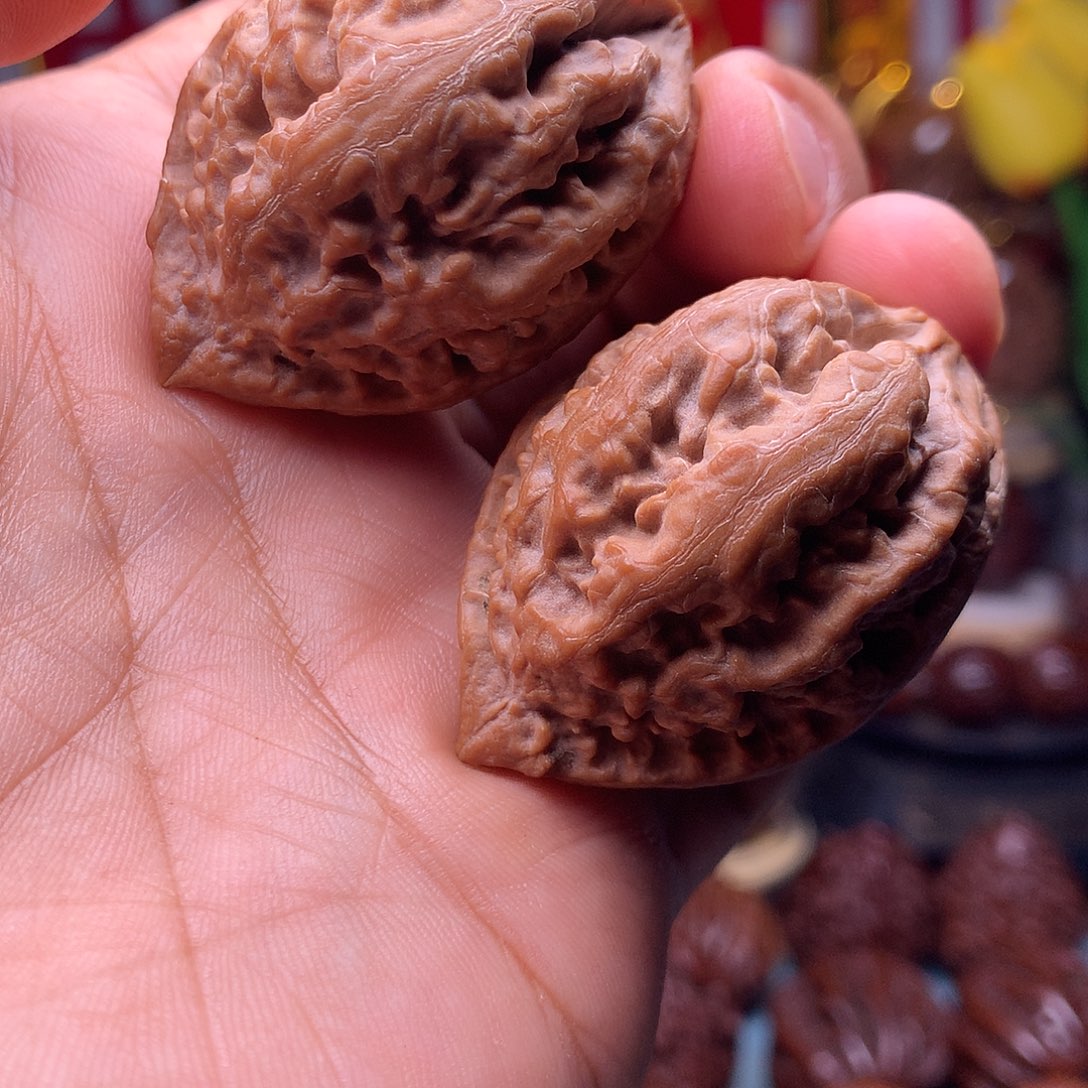 文玩核桃把件东北楸子文玩核桃