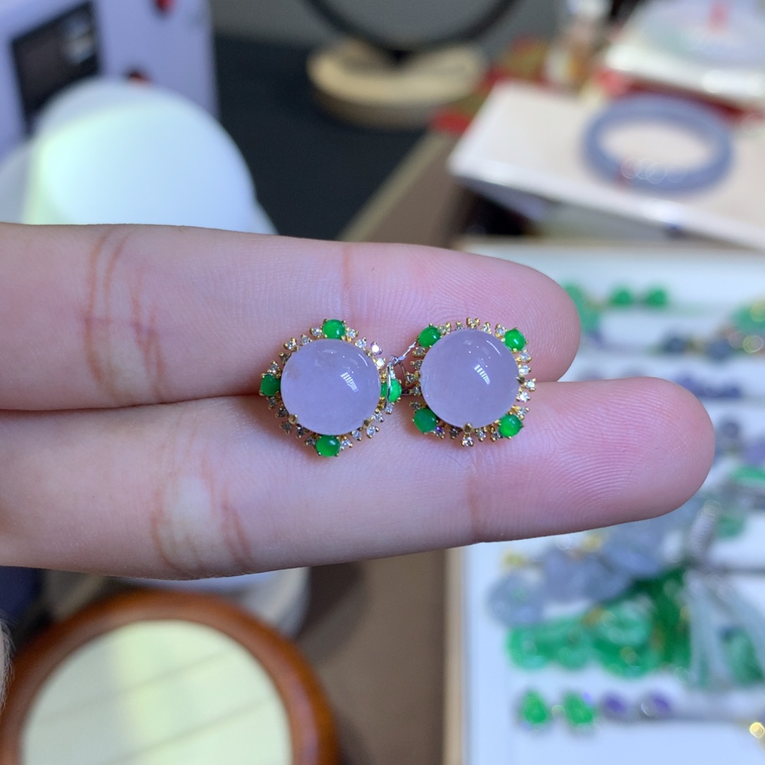 翡翠18K金镶嵌颈饰翡翠