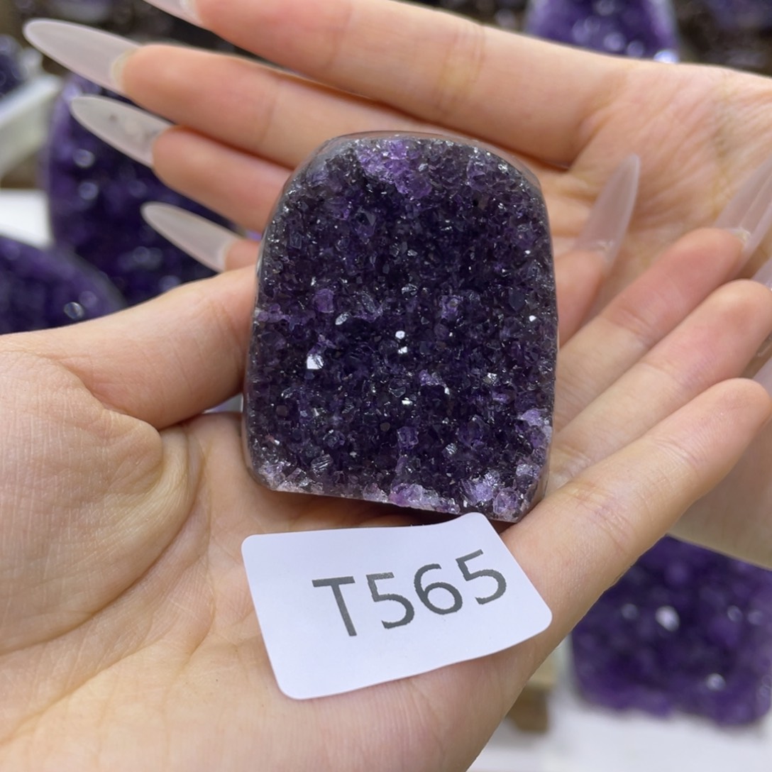 乌拉圭紫水晶摆件T565