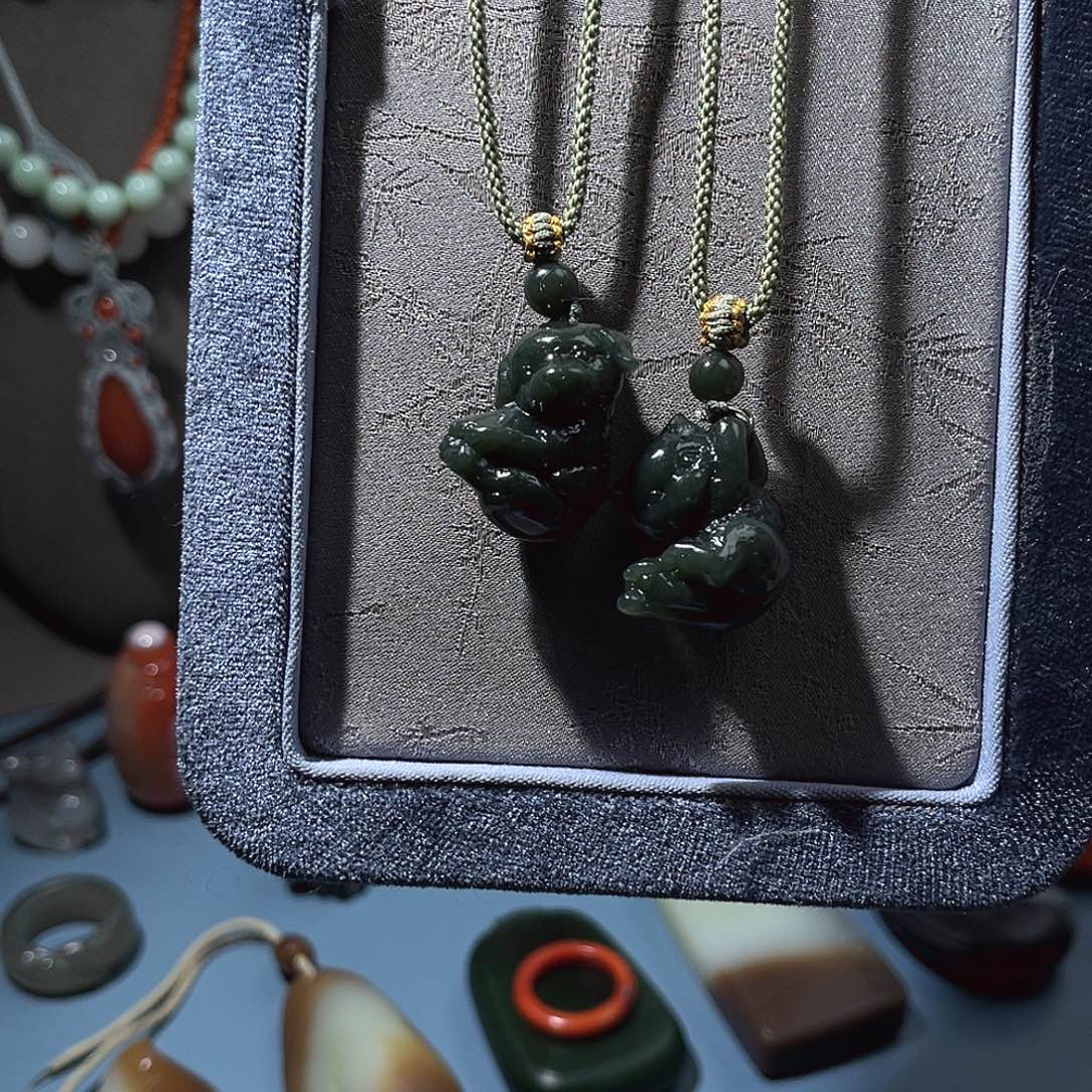 和田玉未镶嵌颈饰