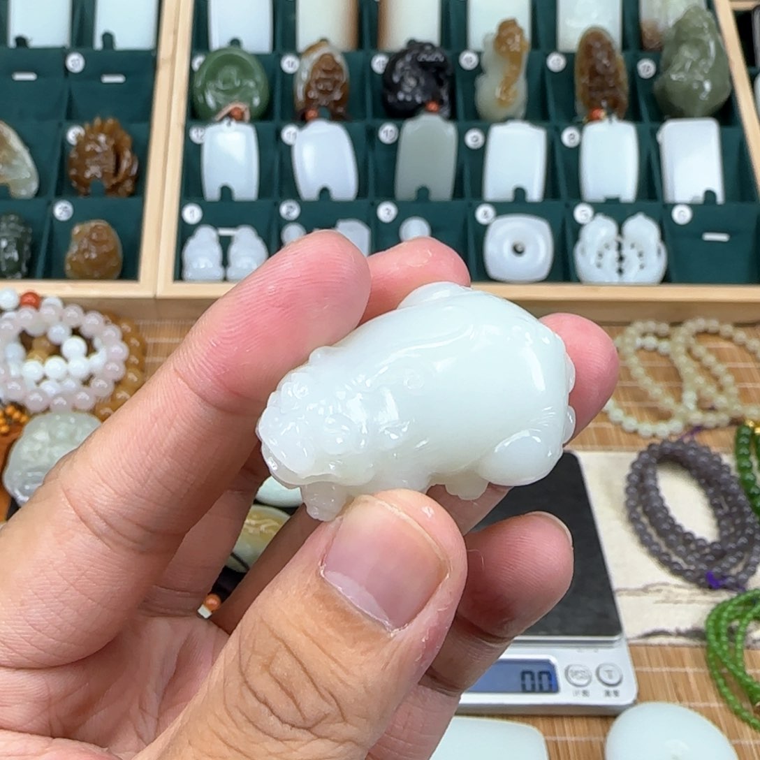 和田玉挂件未镶嵌