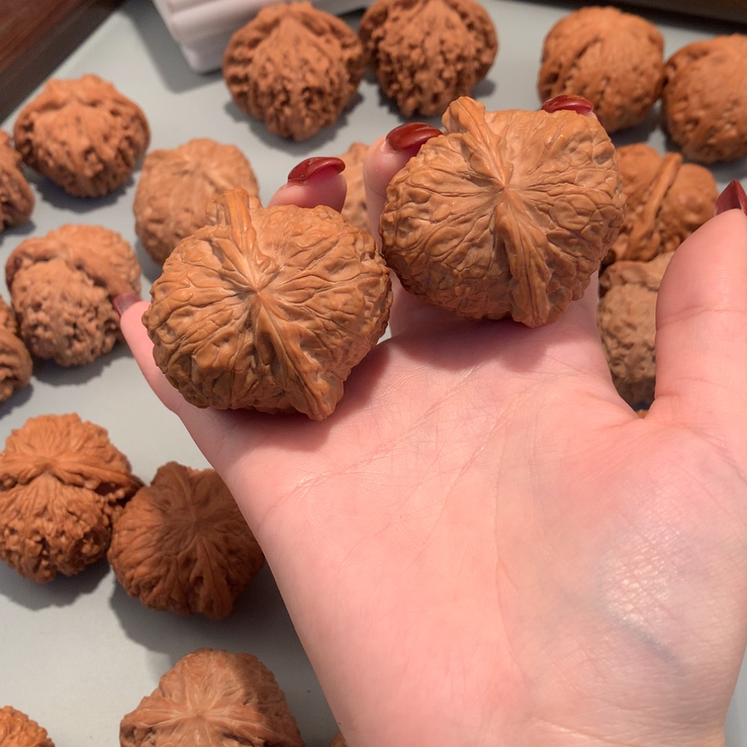 彬***哥大叶紫檀（黑酸枝木类）南瓜388