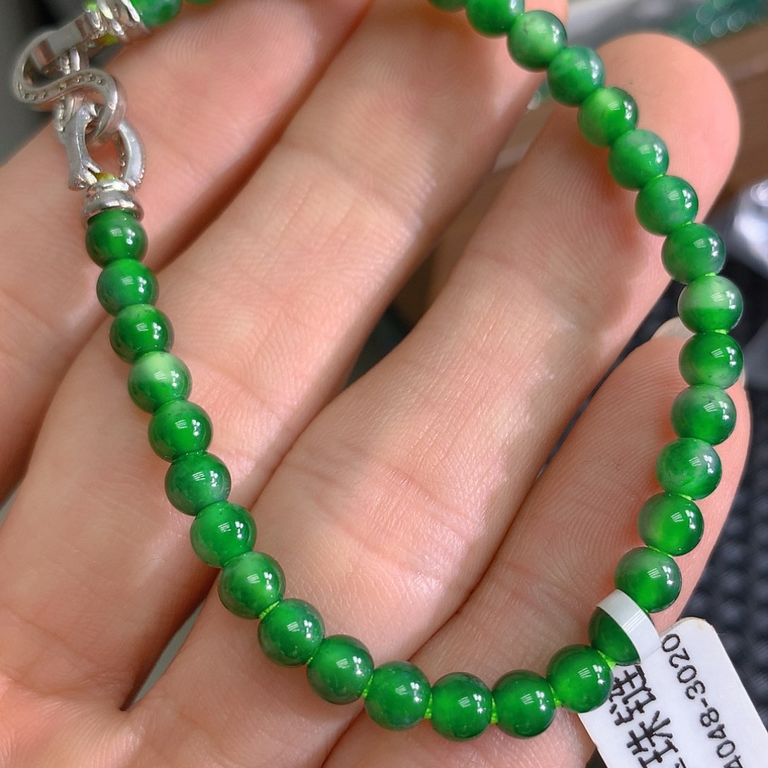 翡翠手链未镶嵌翡翠5.0