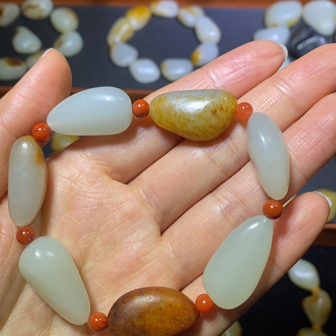 和田玉未镶嵌手链