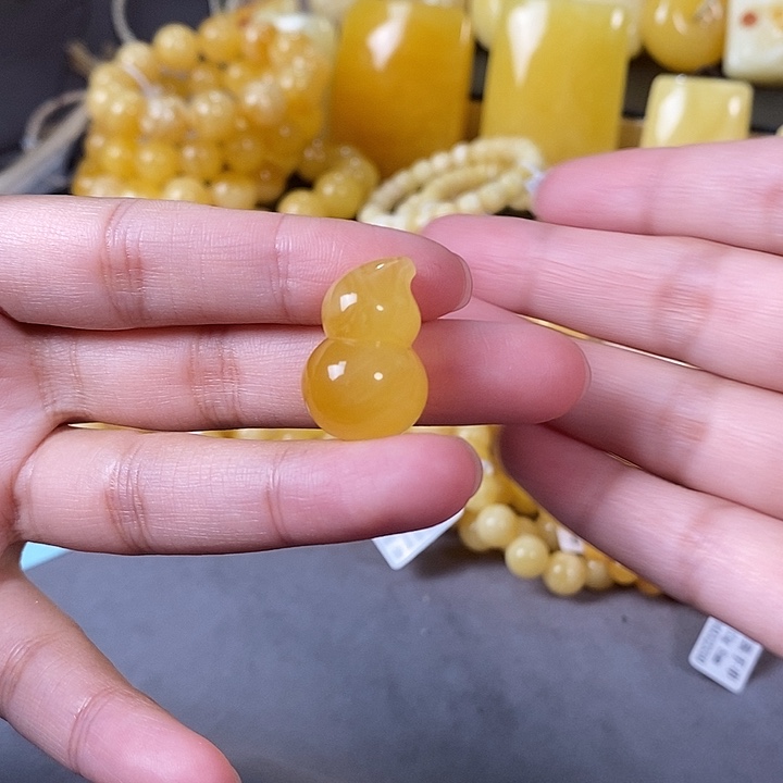 琥珀未镶嵌裸石葫芦