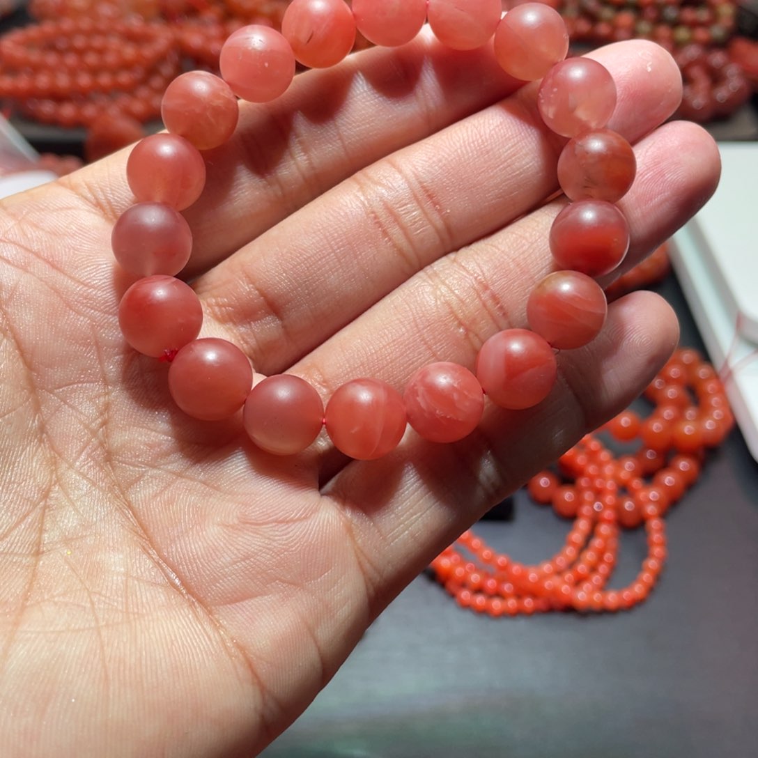 南红玛瑙手链未镶嵌