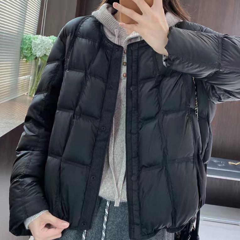 正版高级感圆领白鸭绒轻薄羽绒服女2025冬季新款短款保暖外套上衣