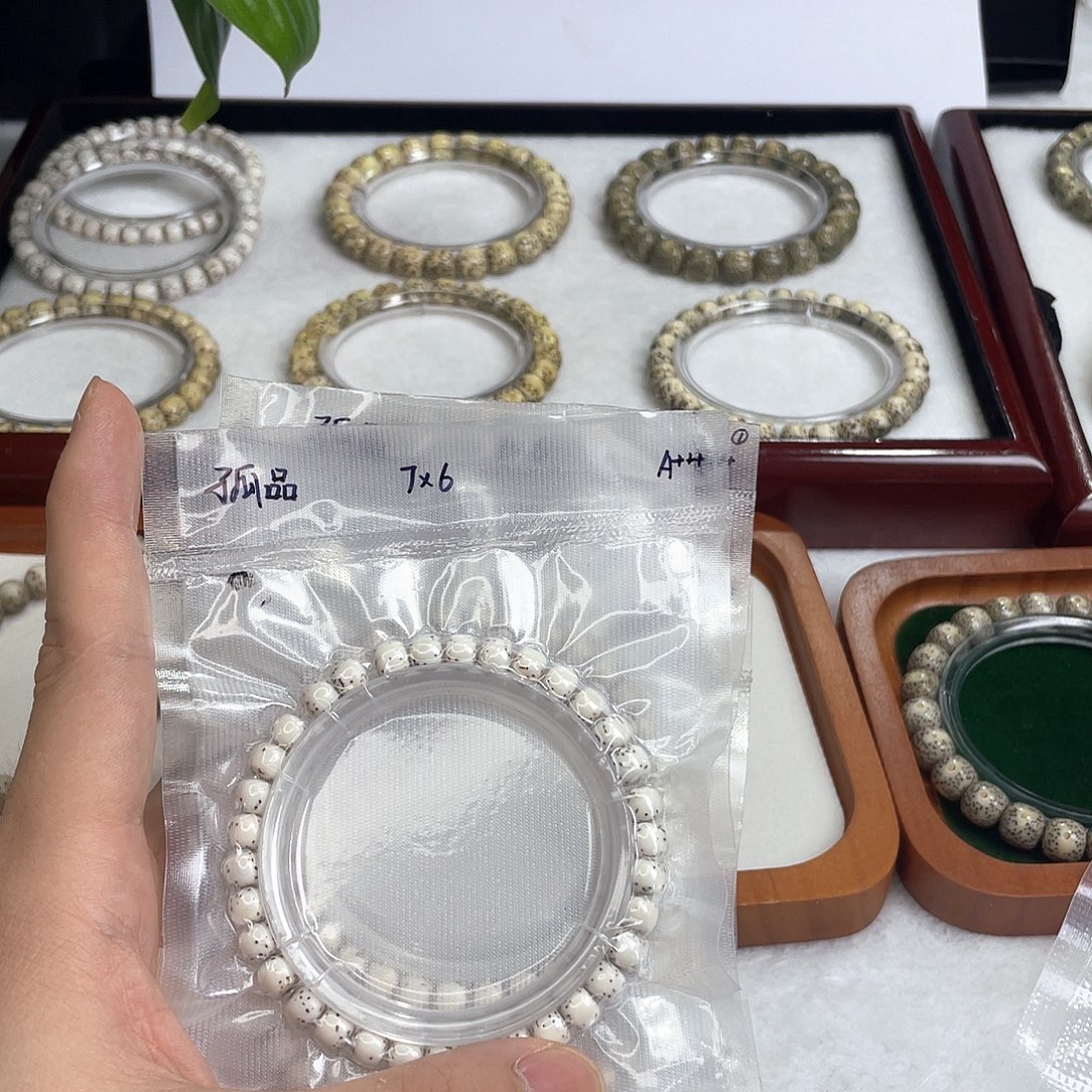 手串星月菩提骨瓷白河豚原生态单圈