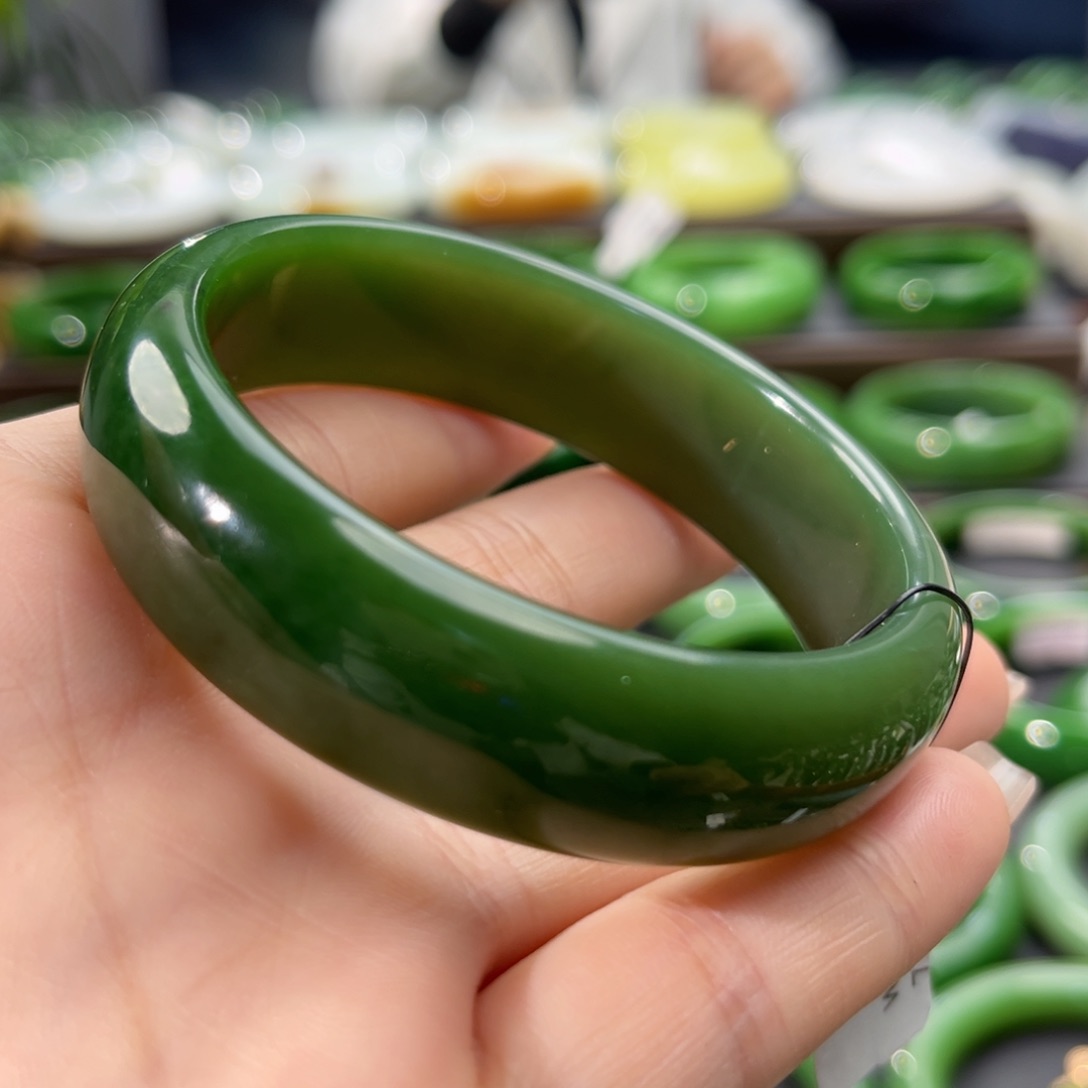 和田玉（碧玉）手镯未镶嵌