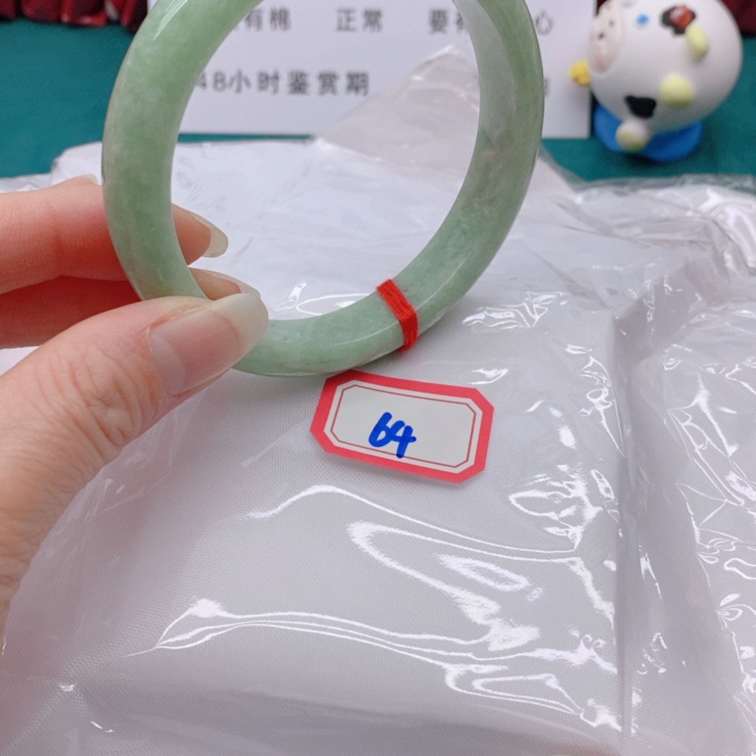 翡翠手镯未镶嵌晴*644444444