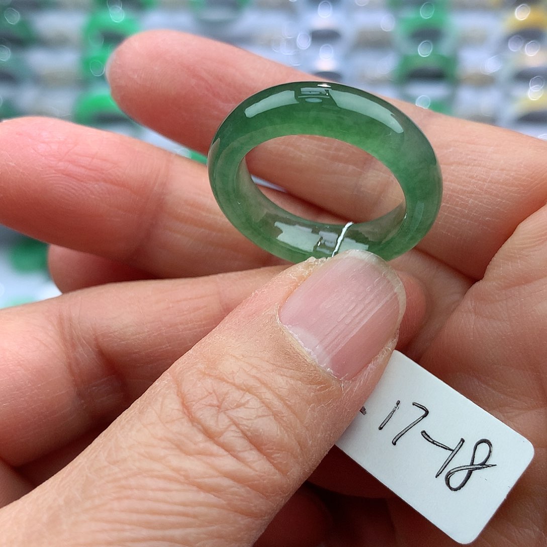 翡翠戒指未镶嵌17-18号