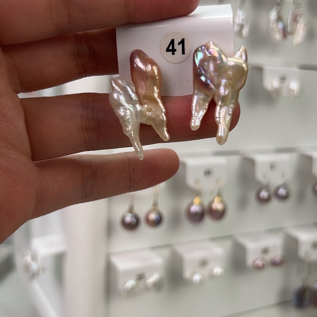 妄***念非金属巴洛克花瓣耳饰 