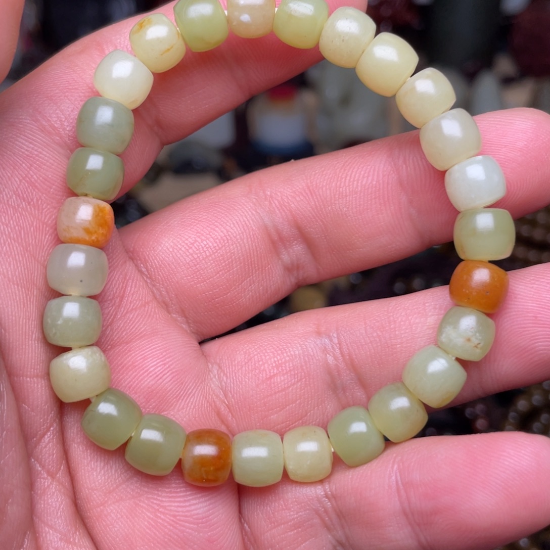 和田玉未镶嵌颈饰8×7白