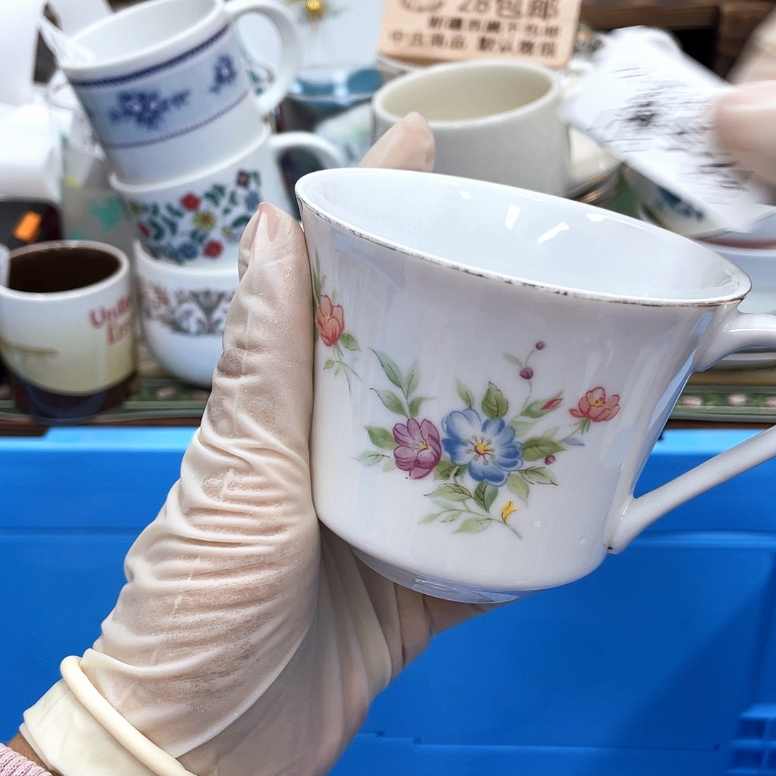 以***园鹿屋家的美丽咖啡杯