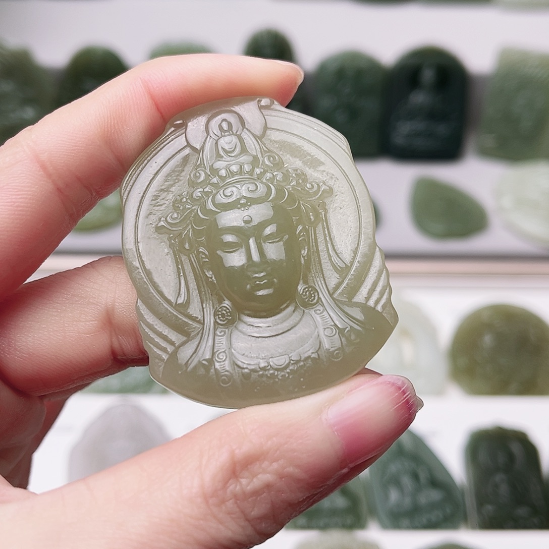 和田玉未镶嵌颈饰