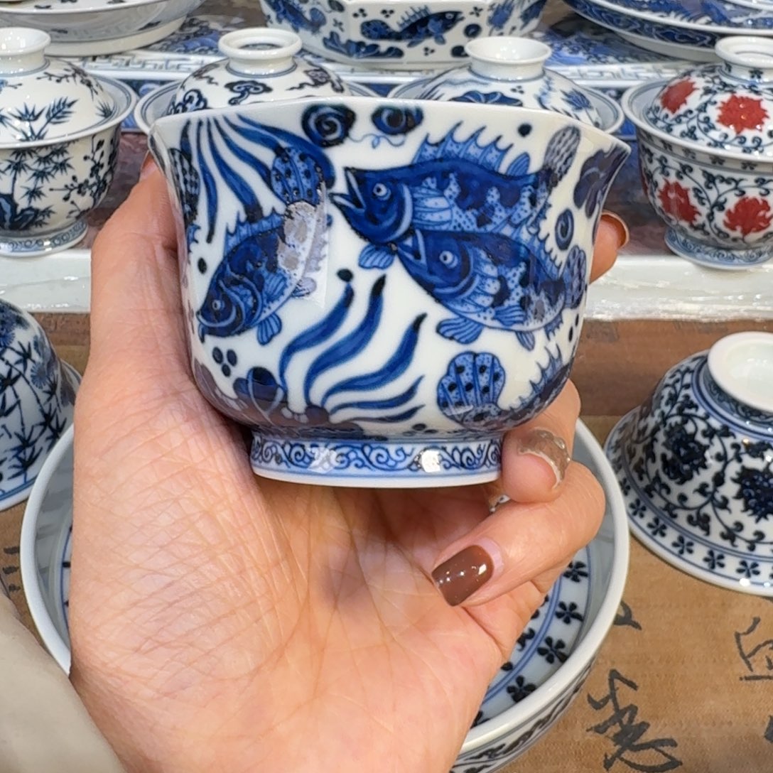 王***硕。。。。。。。。。。。。。。。。。。杯杯杯