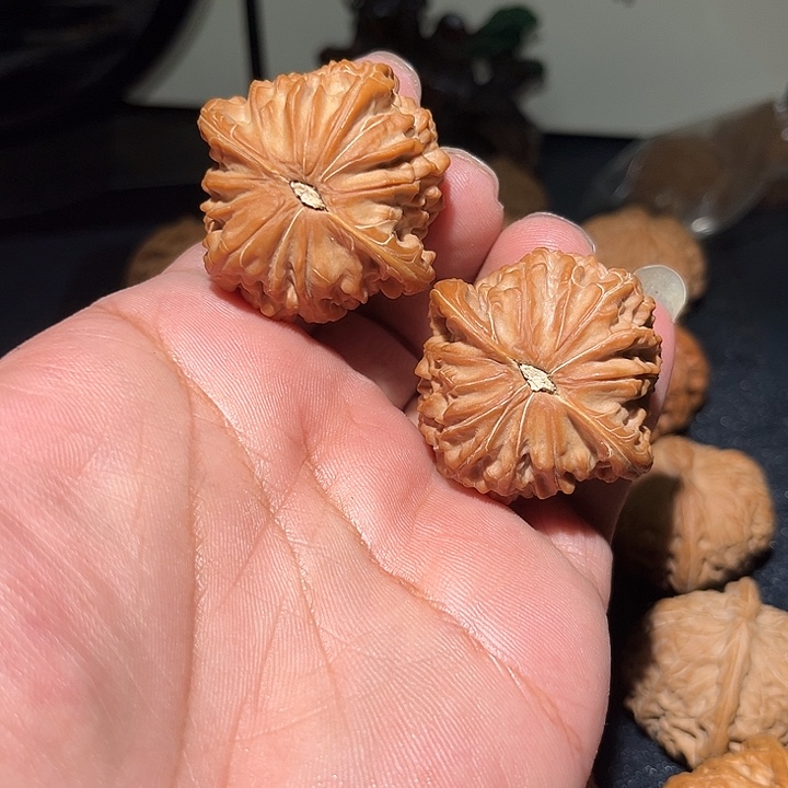 美****木42精品全品山地磨。 