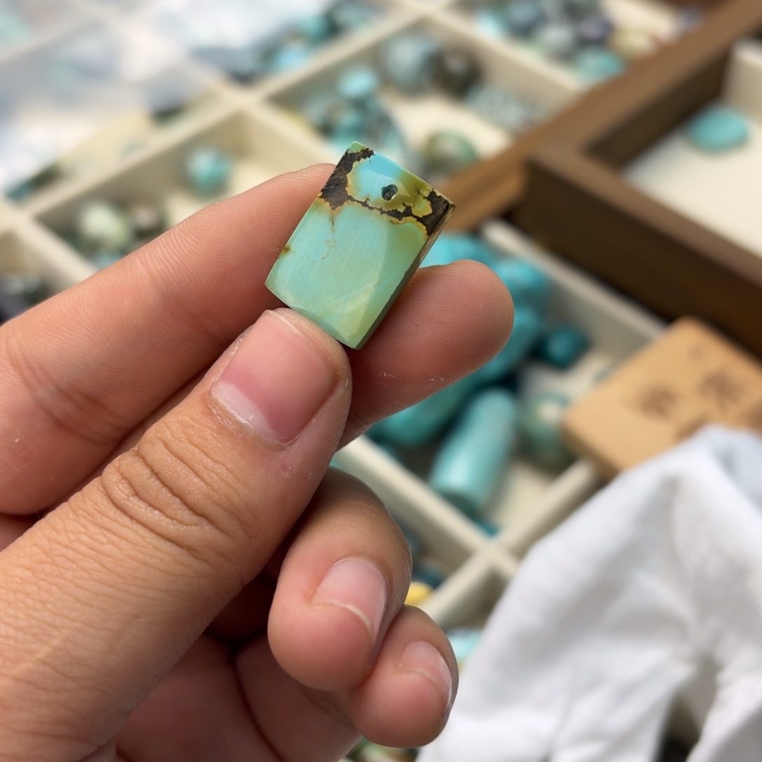 南红玛瑙未镶嵌绿松石