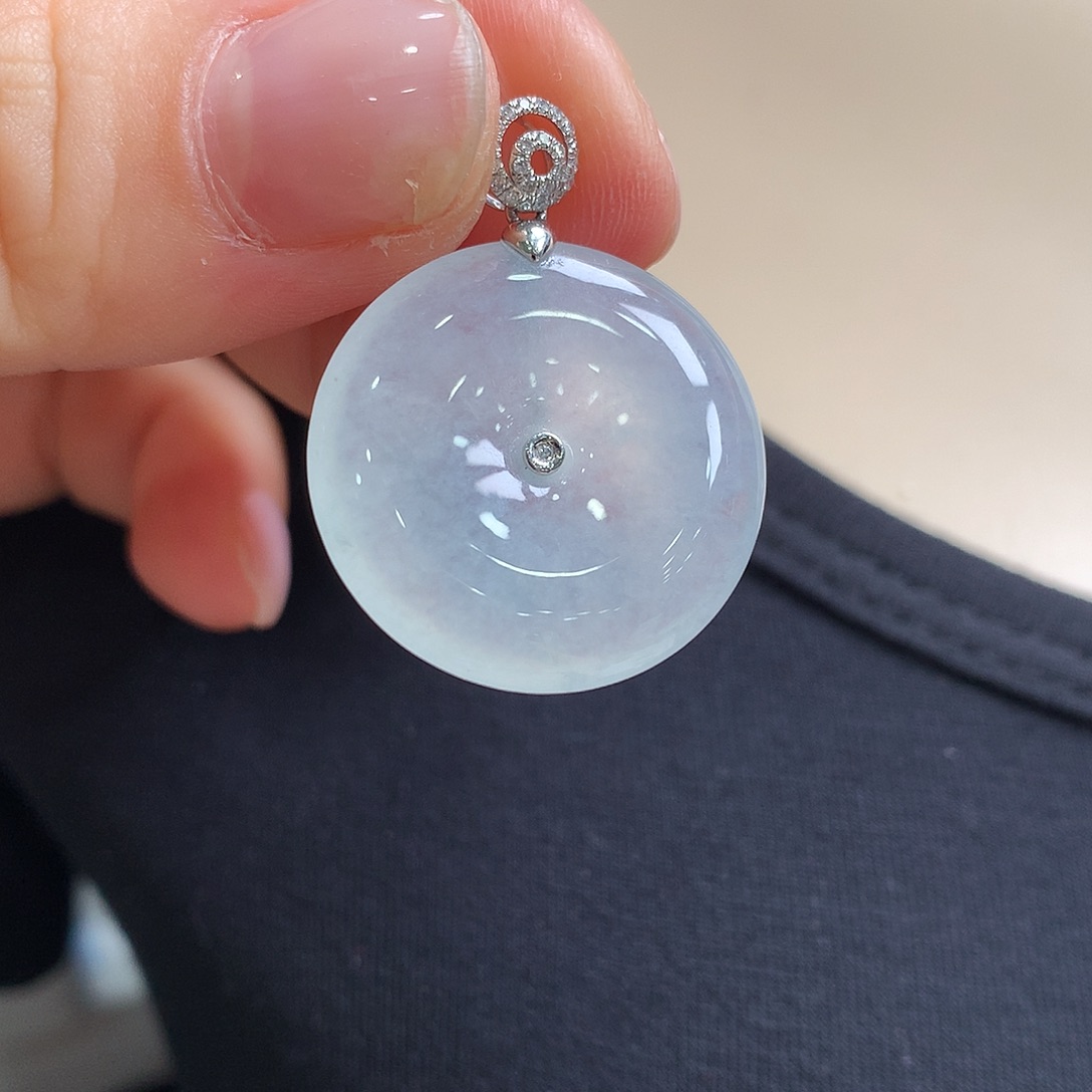 翡翠18K金镶嵌颈饰平安