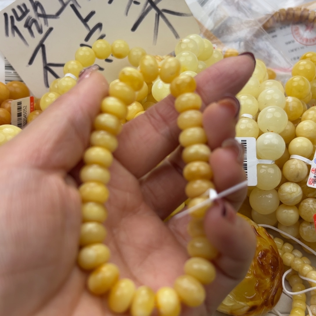 琥珀珠宝奇石未镶嵌