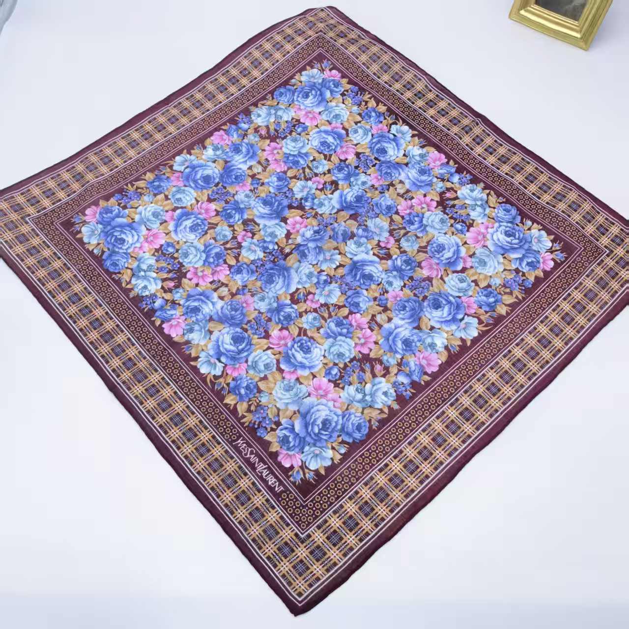 95新 YSL/圣罗兰 海囤/圣罗兰/丝巾/yy12669