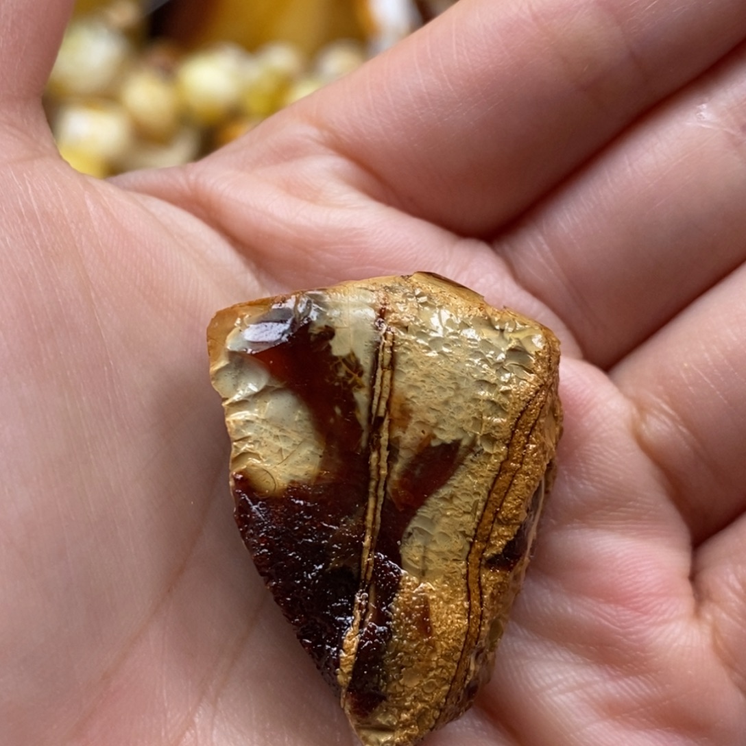 定制琥珀未镶嵌蜜蜡