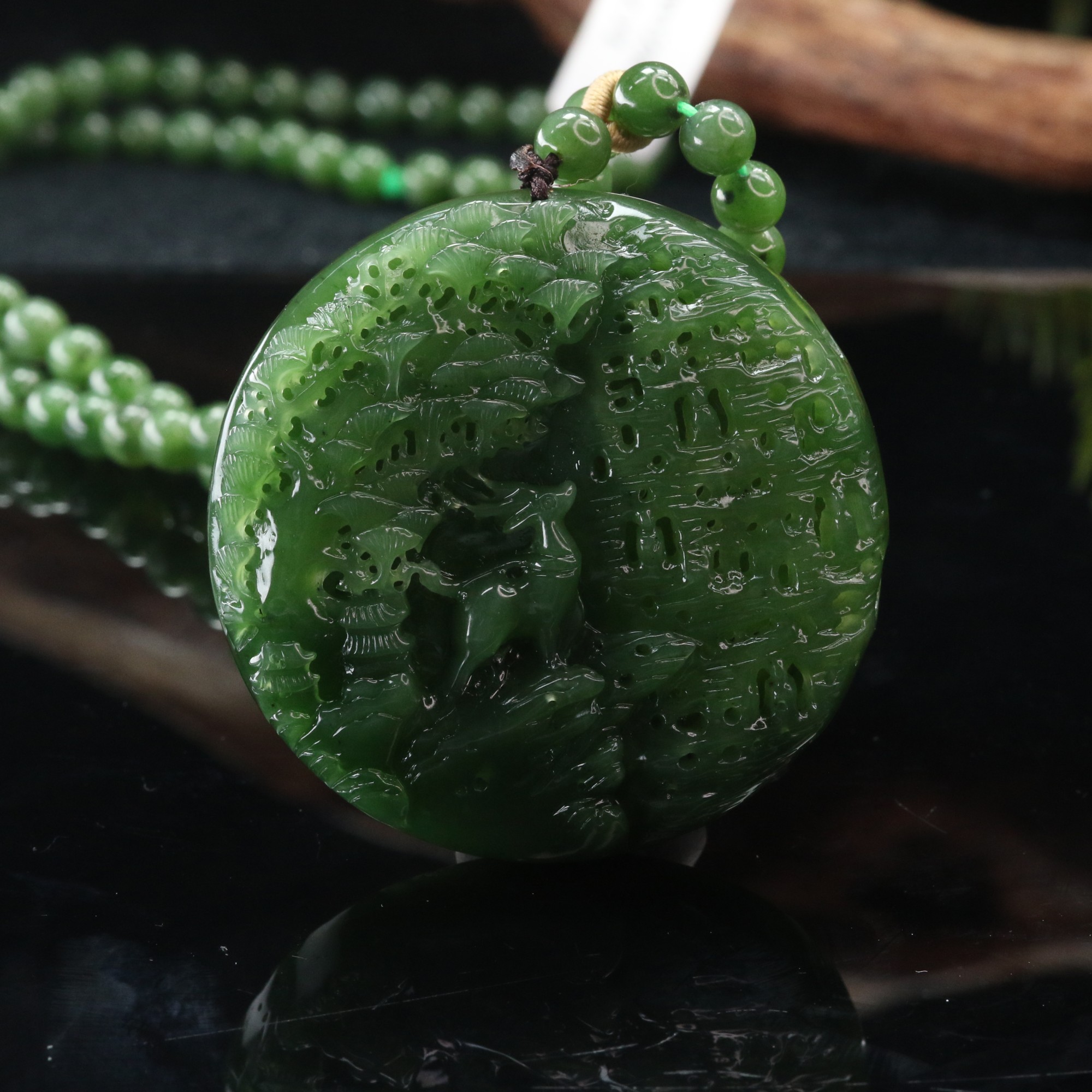 7和田玉碧玉一鹿有你/400819上海嘉禾拍卖