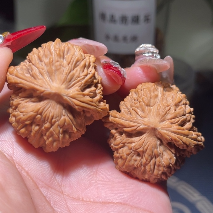 桃核把件              38