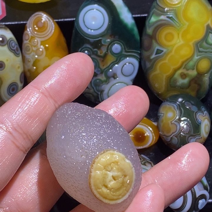 毛***记玛瑙/玉髓未镶嵌珠宝奇石