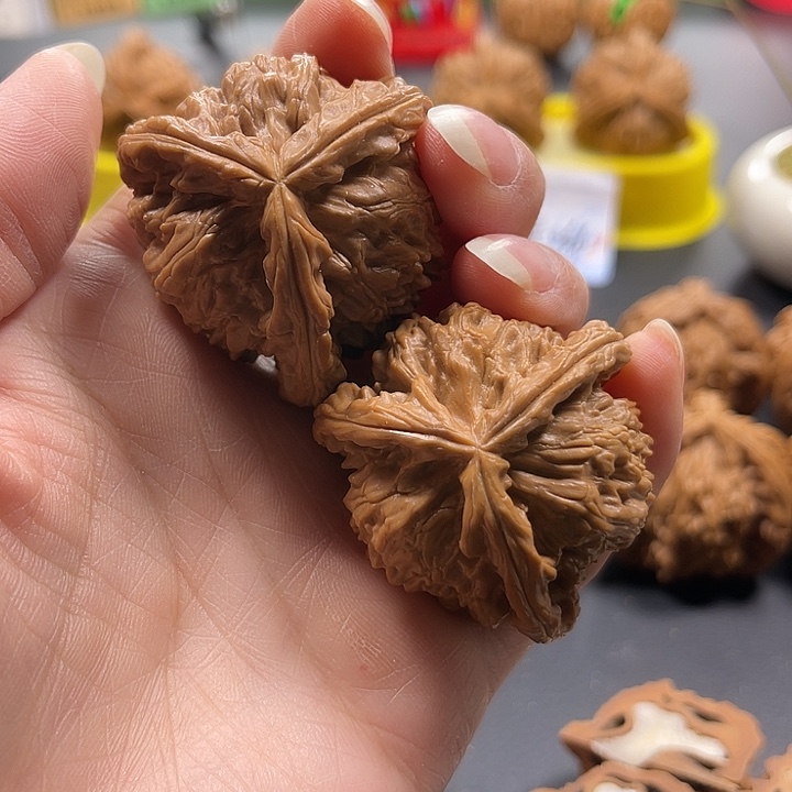 多***惜文玩核桃吊坠拼接白奔