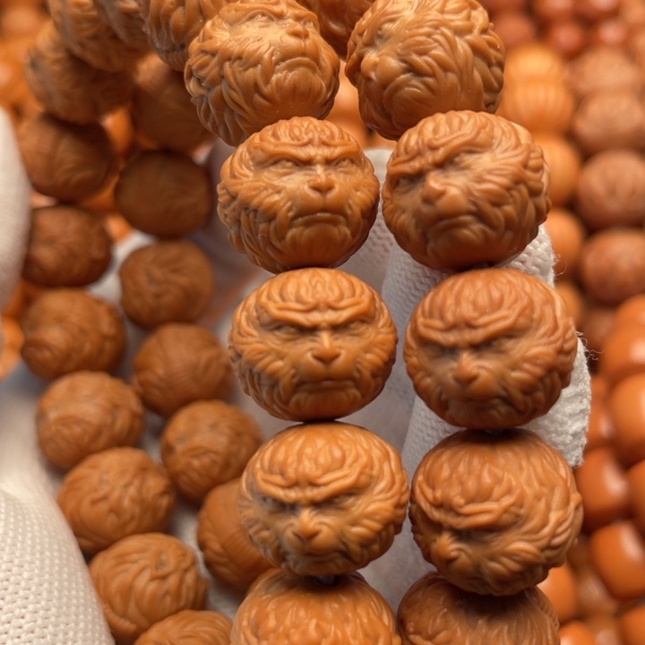 猴头核桃吊坠王*生斗战胜佛