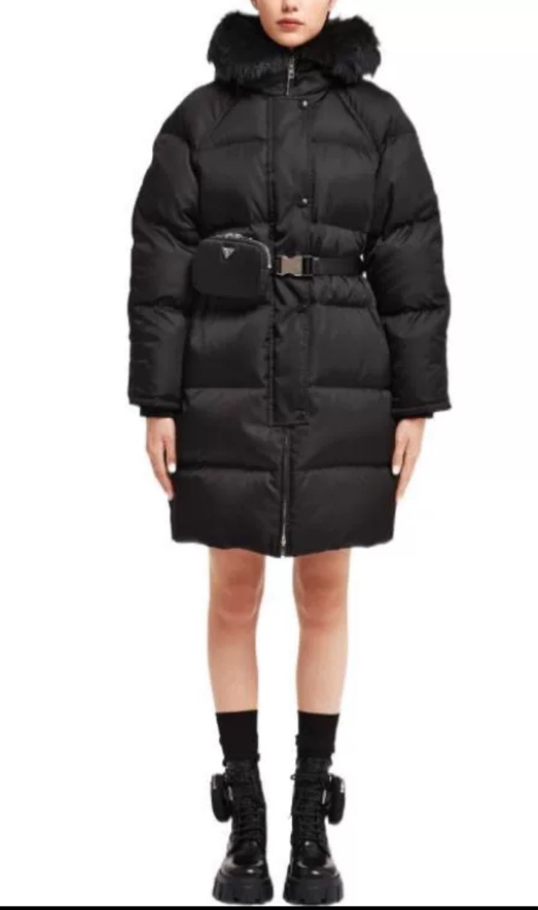 99新 Prada/普拉达 SS22纯色收腰长袖羽绒夹克外套 36码 01350