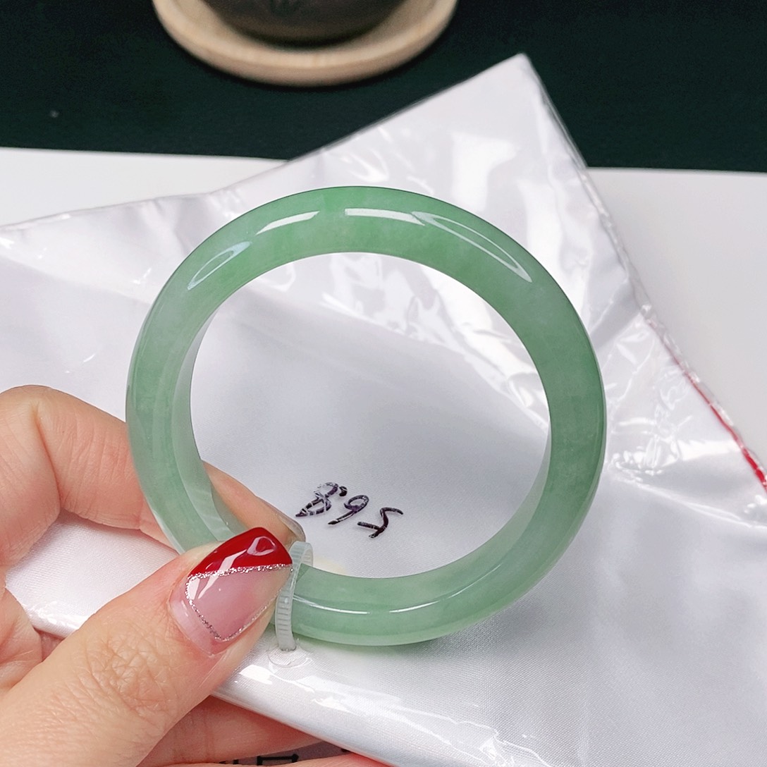 【闪购商品】翡翠手镯未镶嵌正