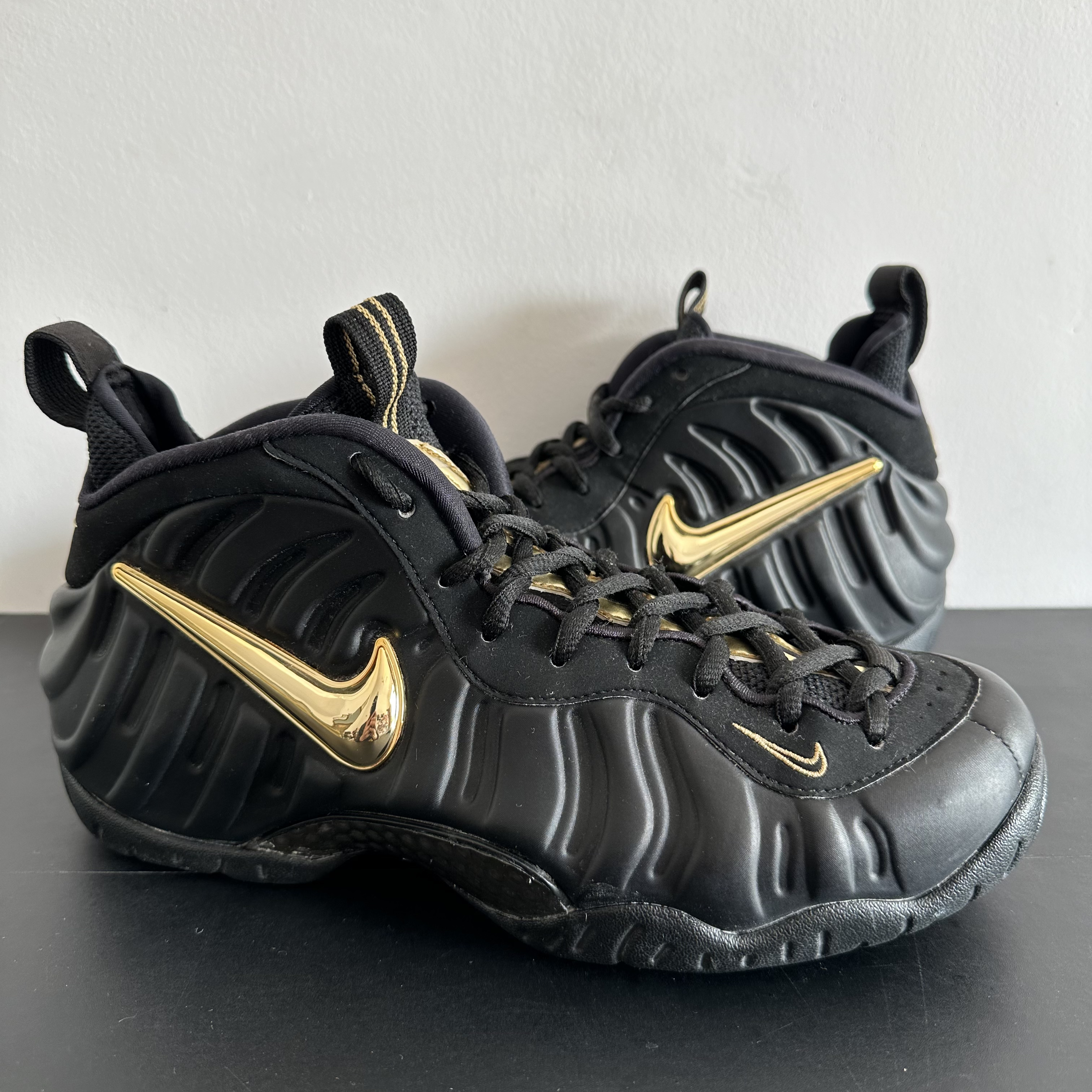 42.5码 九九新 无原盒 foamposite 黑金泡 喷泡 篮球鞋 男鞋