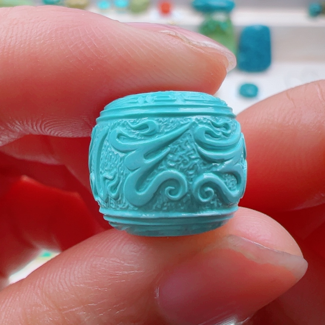 绿松石配饰未镶嵌孤*?