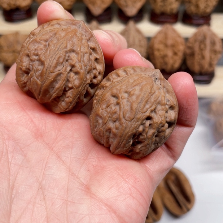 文玩核桃把件包子168