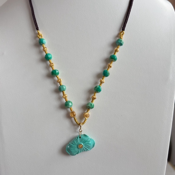 1380天然绿松石18K抽拉款项链，花花约20.5×12×5.5mm